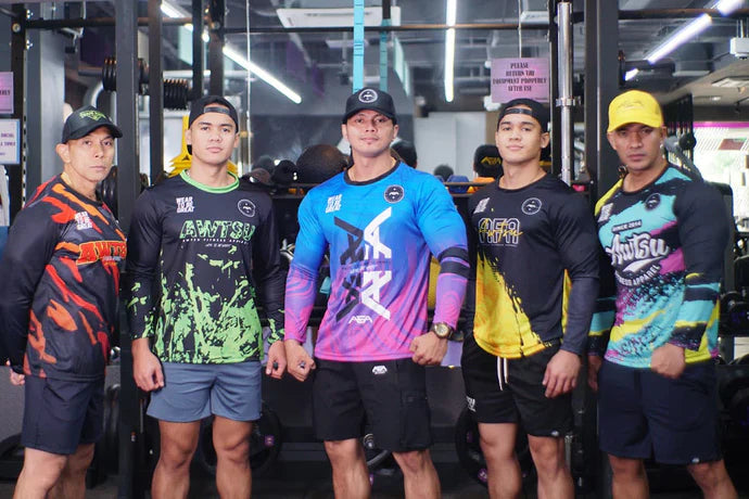 CLOTHING (PUMP IT UP)